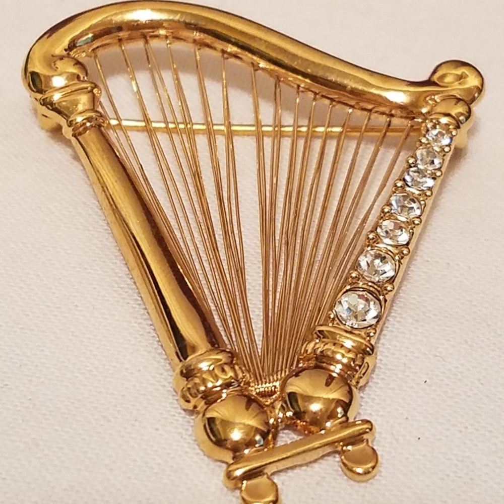 Vtg Gold Tone Harp Pin Brooch with Rhinstones